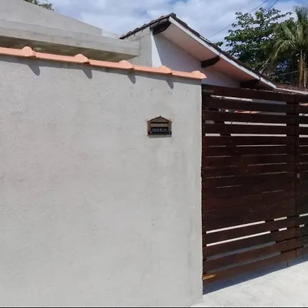 Linda Acomodacao A Poucos Metros Da Praia Caraguatatuba Exterior foto